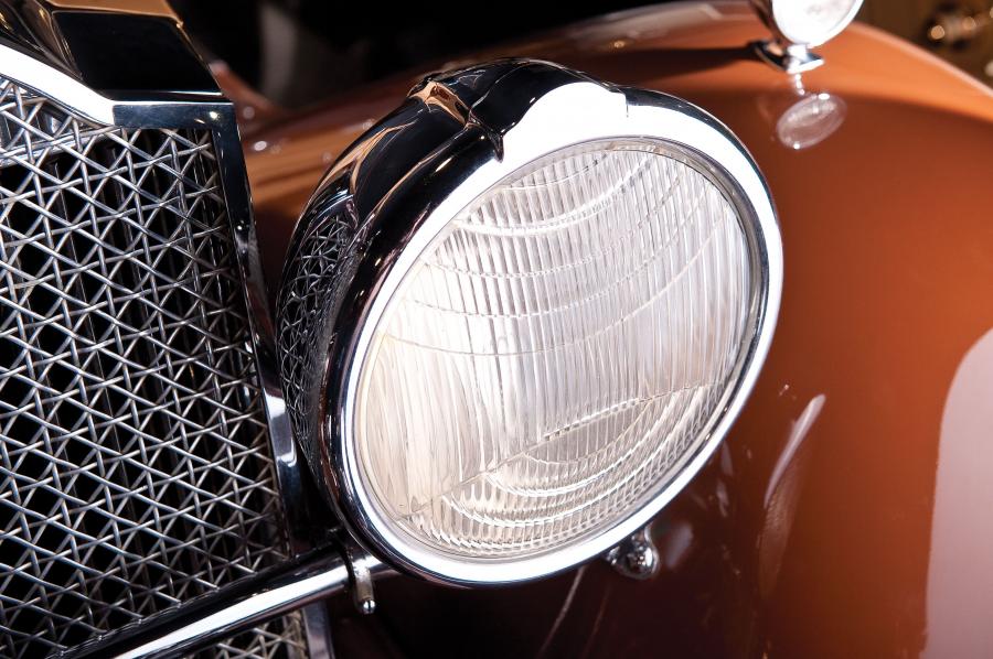  Packard Deluxe Eight Convertible Victoria by Waterhouse 1931 года  (фото 10 из 17)